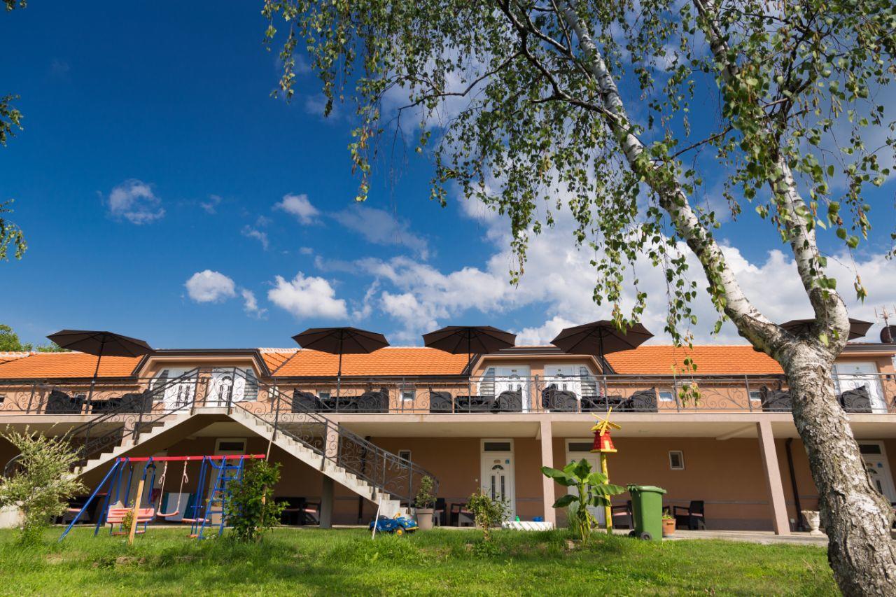 Apartmani "Roshu" Soko Banja Exterior photo